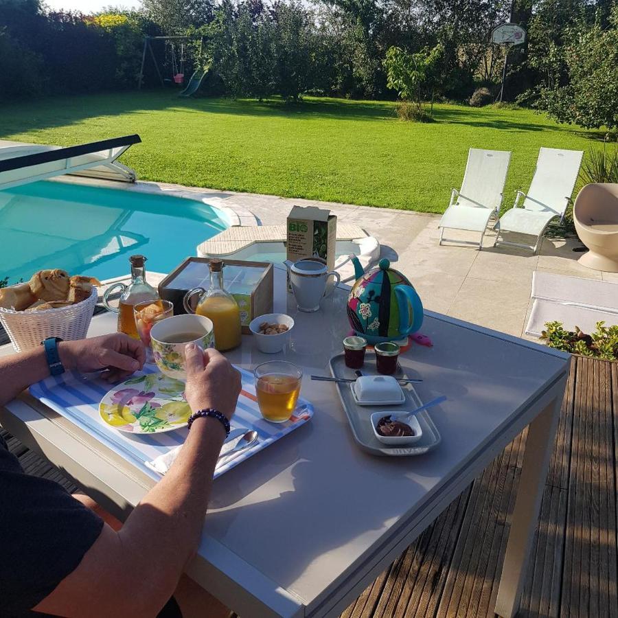 Mathieu Grande Chambre Entre Caen Et La Mer Chambre Terrasse Jardin Et Piscine المظهر الخارجي الصورة